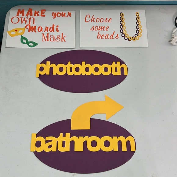 Mardi Gras-party in a box ! Everything you need ! - Picture 6 of 9